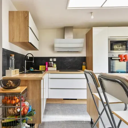 Charming House Type 1930 With Garden Terrace And Bbq In - Welkeys * 릴
